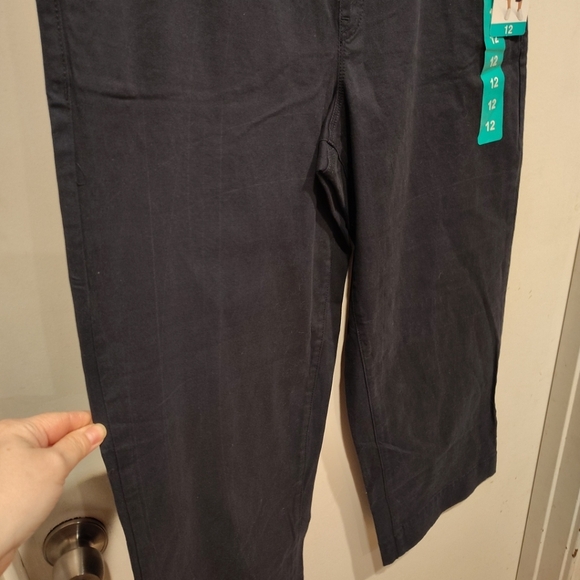 Gloria Vanderbilt NWT Women's Navy Pull-On Wide Leg Cropped Pants Sz 12-Casual - Picture 5 of 9